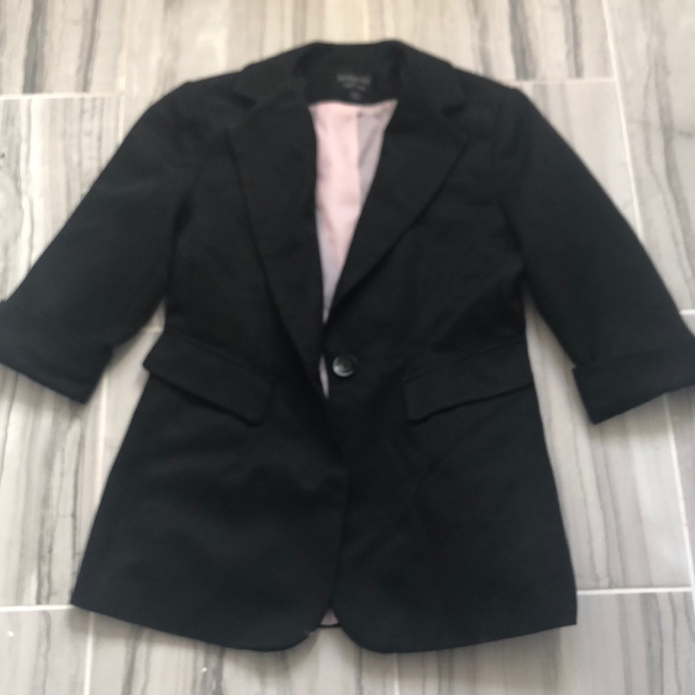 Blazer - Picture 2 of 4